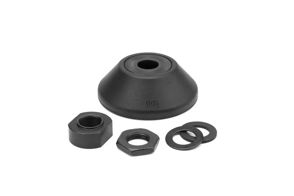 FULL CAB NON DRIVE SIDE HUB GUARD