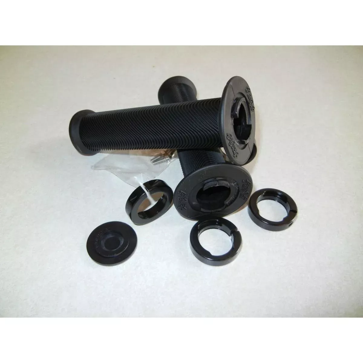 SENSUS GRIP SWAYZE LOCK ON BLACK